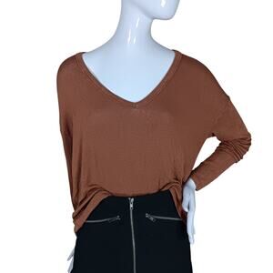 Old Navy Super Fine Knit Oversized Top Size Small Brown V Neck Slim Sleeves